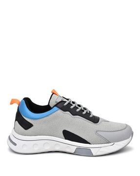 outdoor lace-up sports shoes