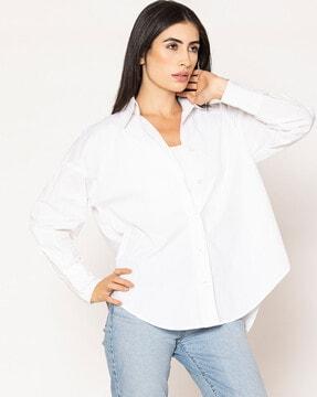 oversized shirt with spread-collar