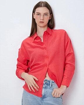 oversized shirt with spread collar