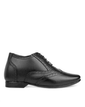 oxford formal shoes with perforations