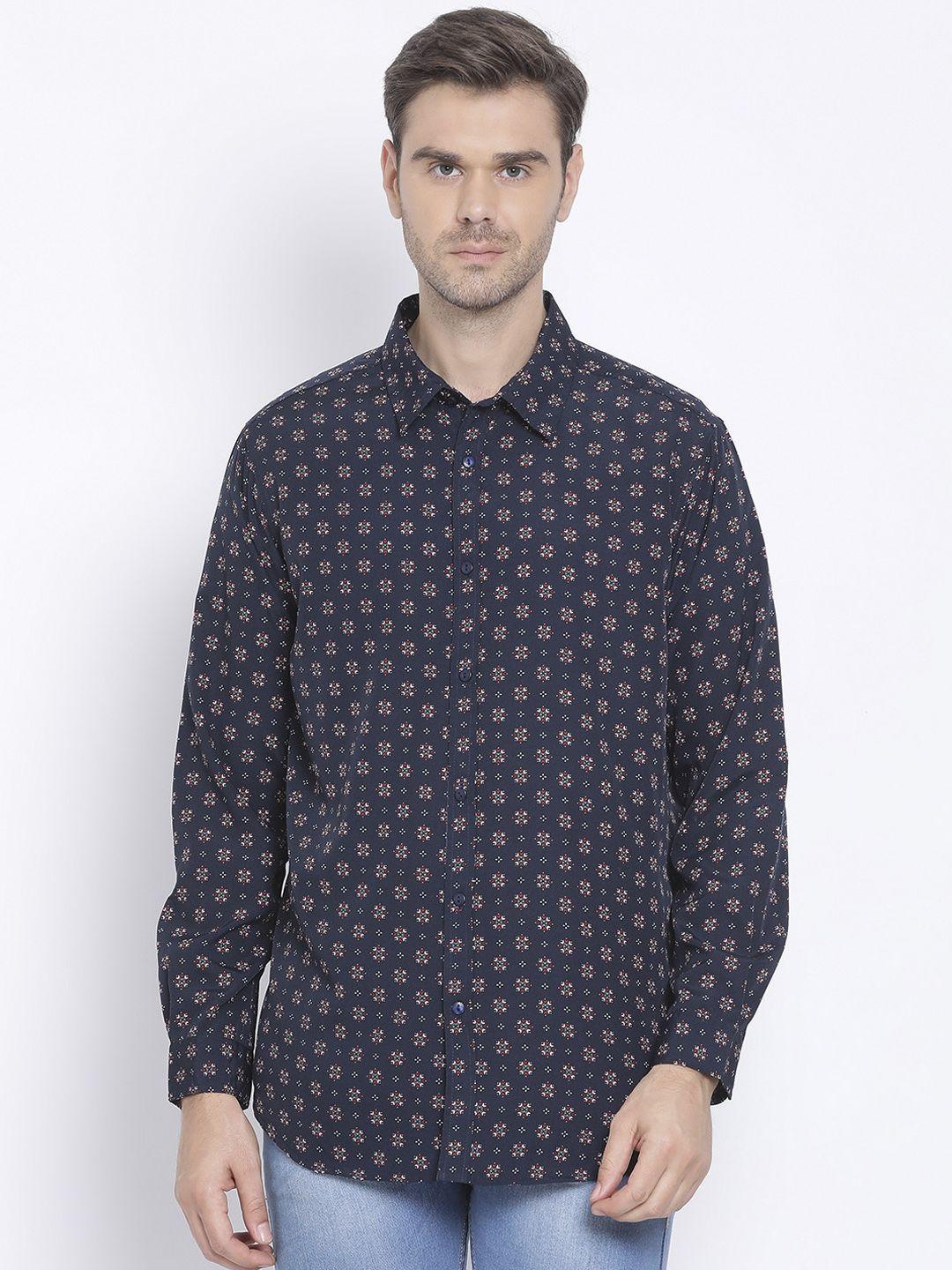 oxolloxo men navy blue & white regular fit printed casual shirt