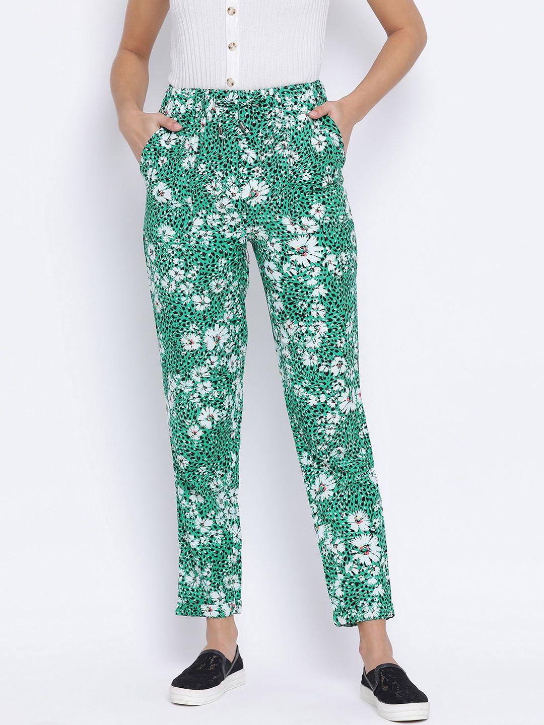 oxolloxo women green & white regular fit animal printed regular trousers