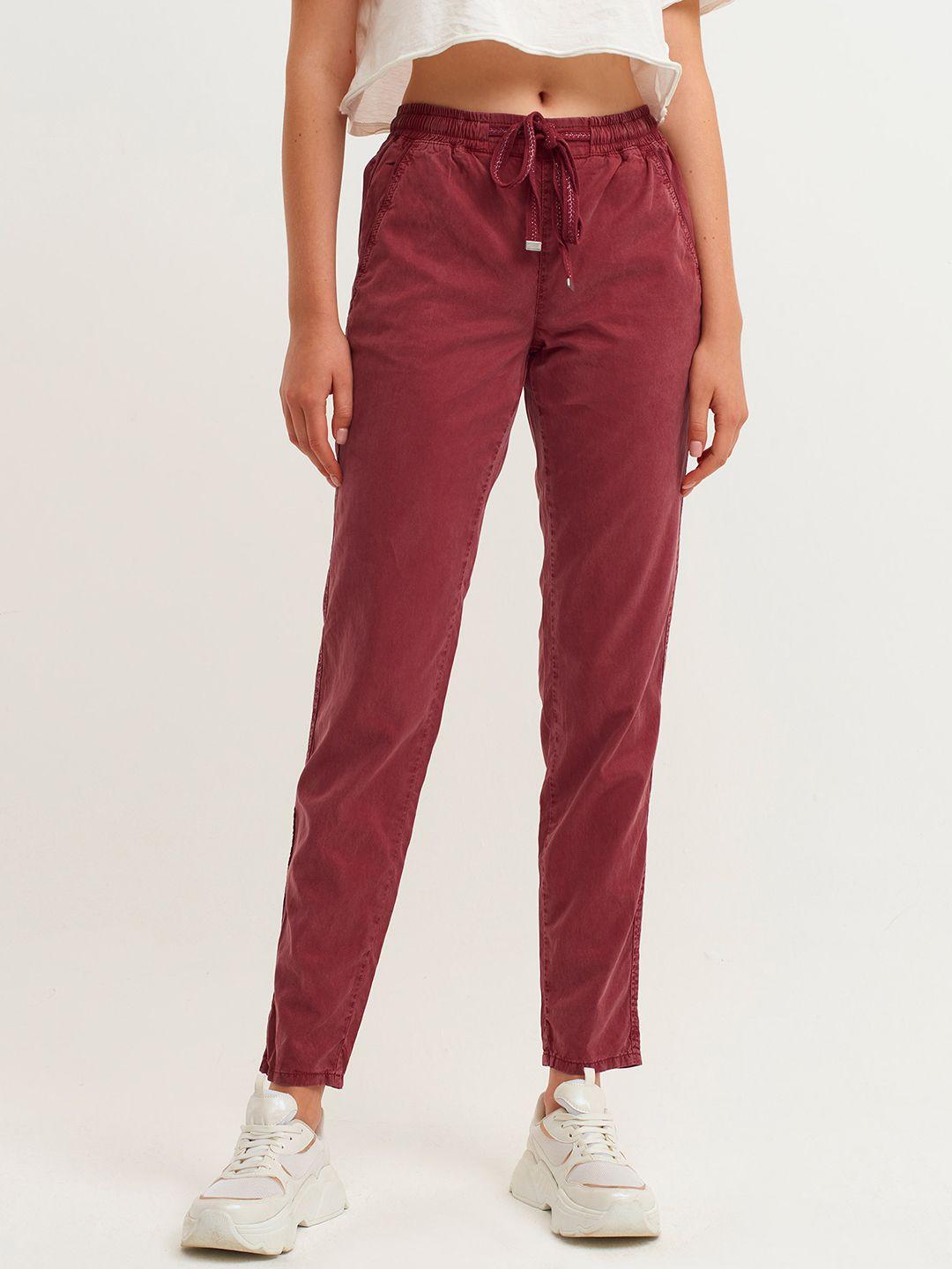 oxxo women maroon solid trousers