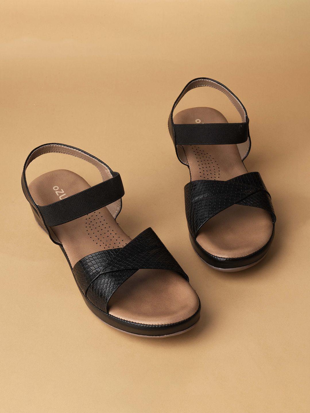 ozuri textured open toe flats