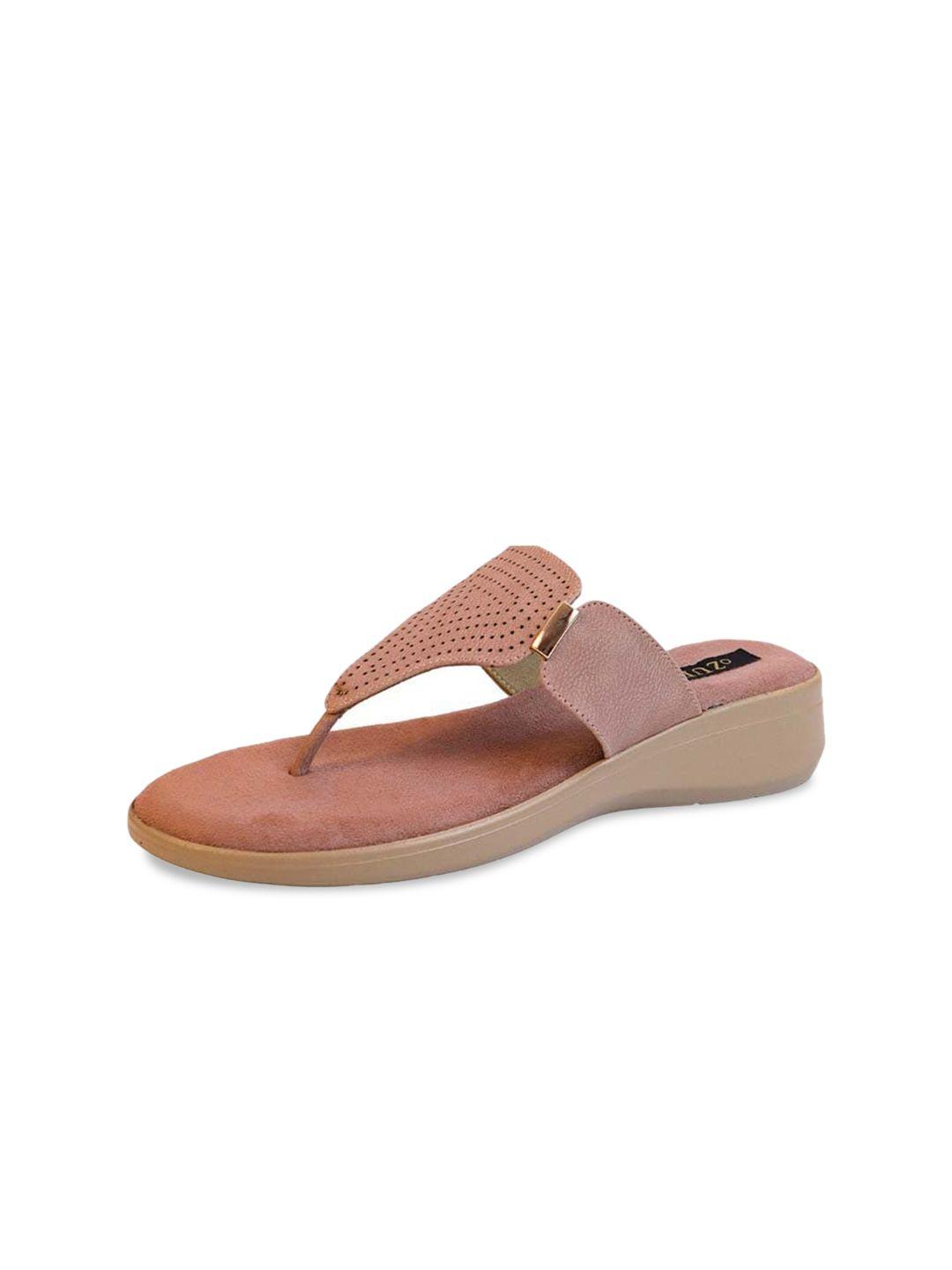 ozuri textured t-strap flats