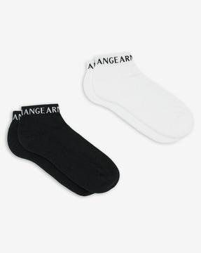 pack of 2 everyday socks with brand print