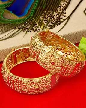pack of 2 gold-plated broad bangles