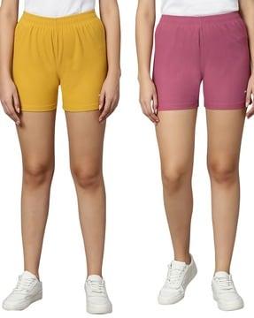 pack of 2 women knitted shorts with mid rise waist