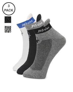 pack of 3 printed mid-calf length socks