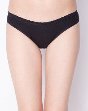 pack of 4 lace border hipsters with elasticated waist