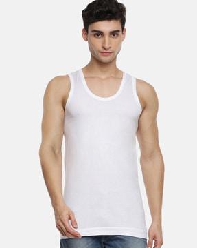 pack of 4 sleeveless vests