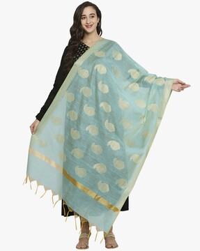 paisley-knit dupatta with tassels