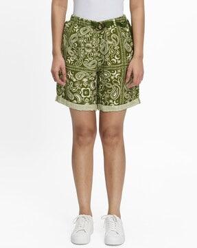 paisley print city shorts with elasticated waistband