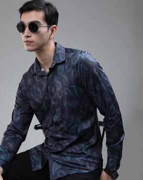 paisley print shirt