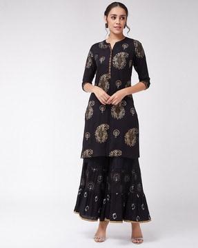 paisley print straight kurta with shararas