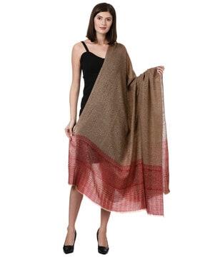 paisley-printed shawl
