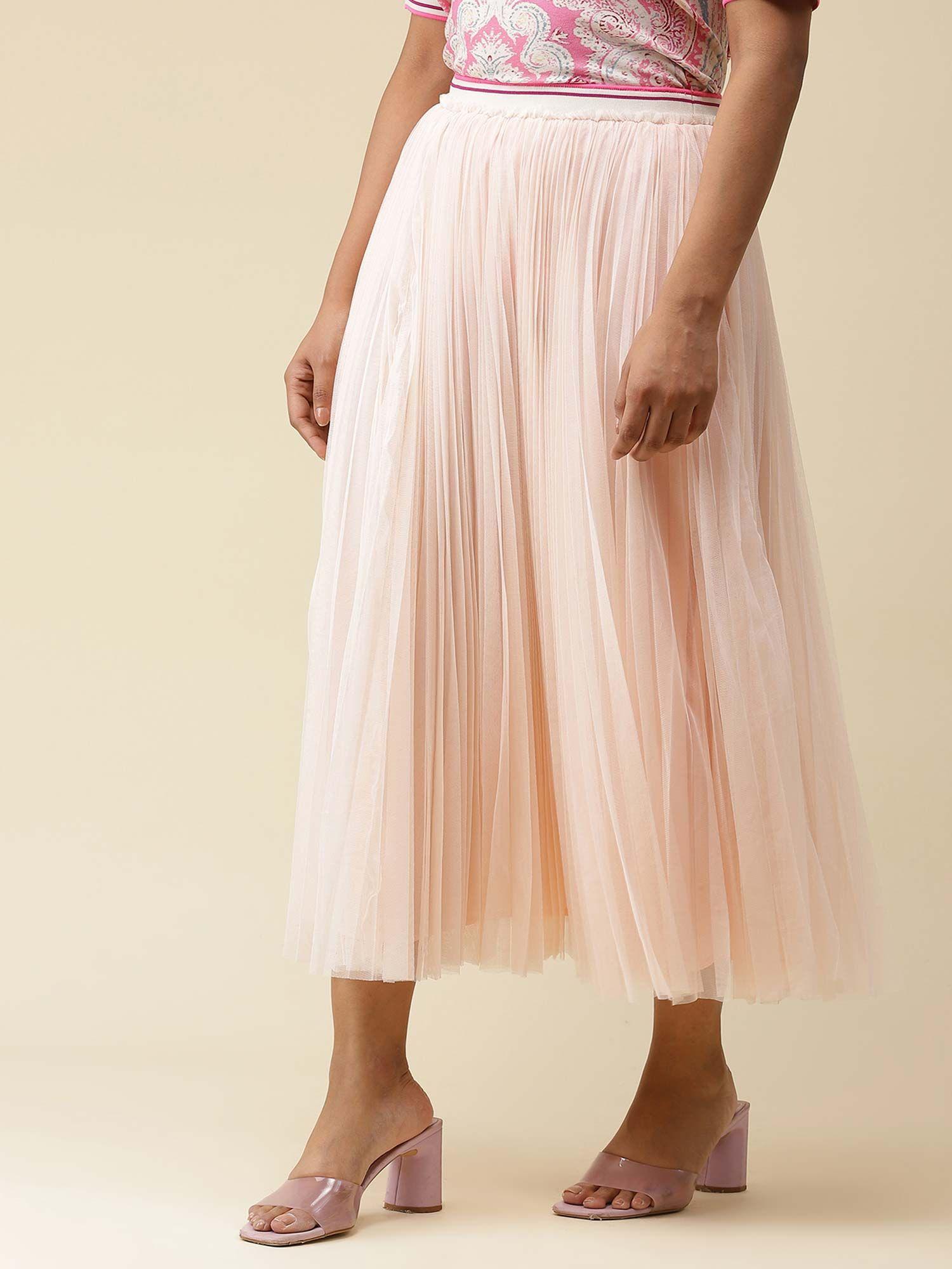 pale pink knitted pleated skirt