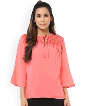 panelled round-neck top with tie-up