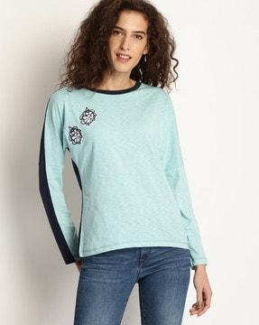 panelled top with applique