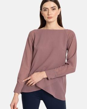 panelled top with raglan sleeves