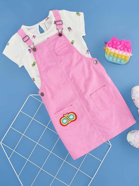 pantaloons-junior-sachet-pink-&-white-cotton-printed-dungaree-set