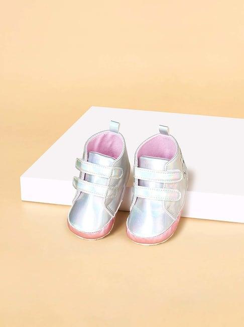 pantaloons baby silver & pink velcro shoes