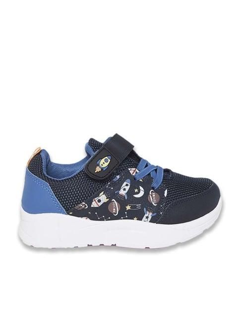 pantaloons junior blue velcro shoes