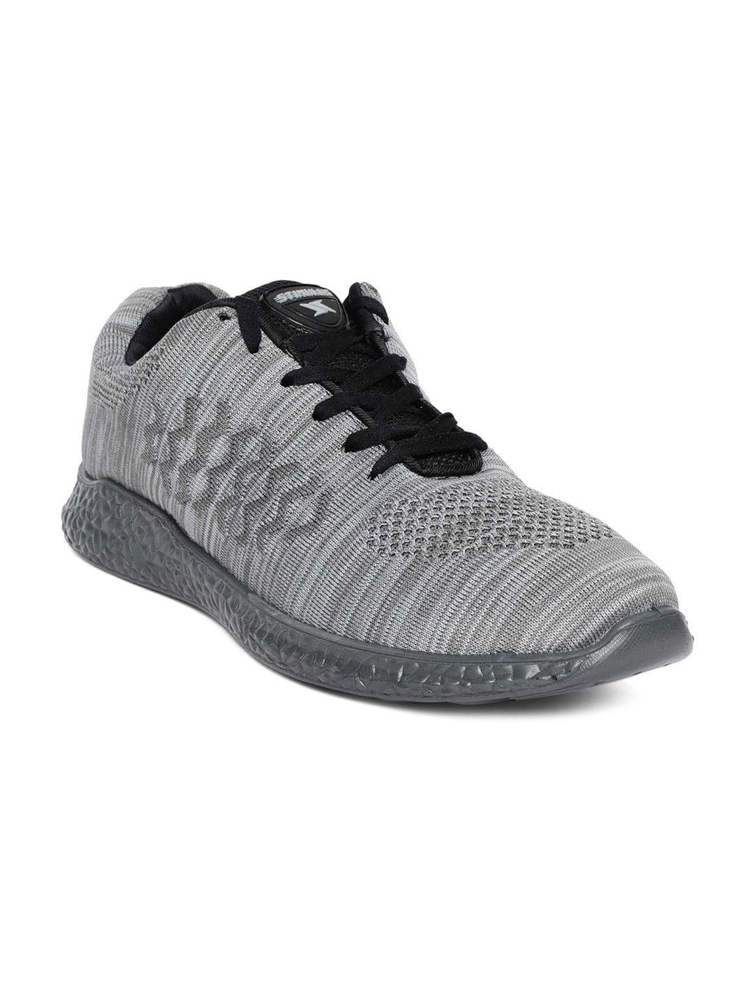 paragon men grey woven design trekking shoes