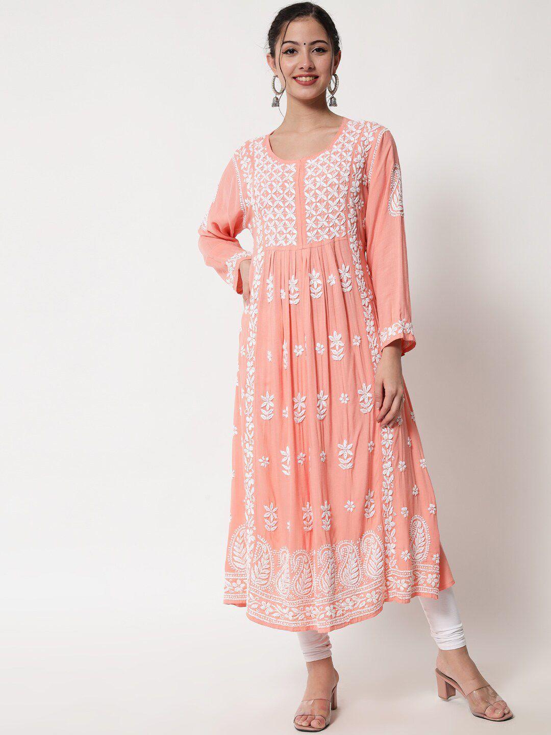 paramount chikan women peach-coloured & white ethnic motifs embroidered chikankari kurta