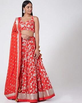 parineeta red embroidered bridal lehenga