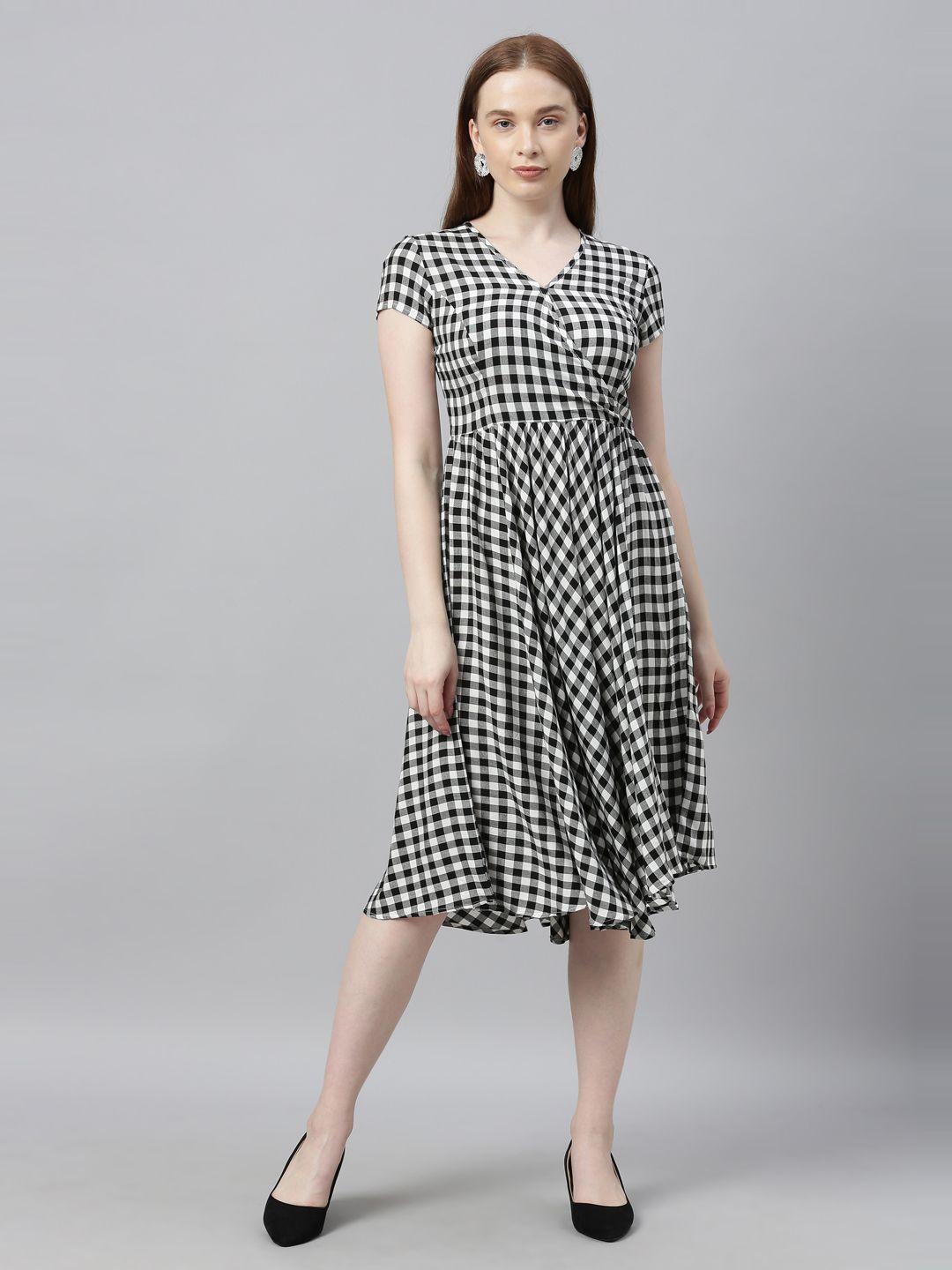 park avenue woman white & black checked empire dress