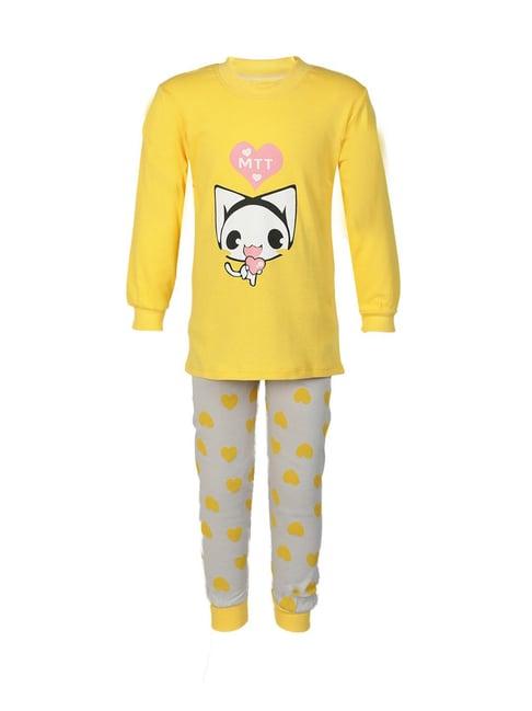 passion petals kids yellow & offwhite printed t-shirt with pajamas