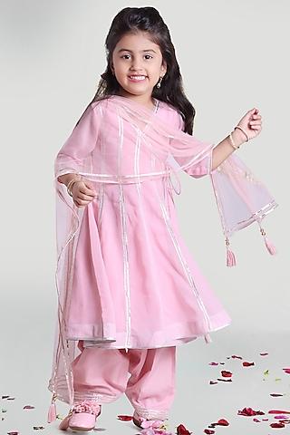 pastel pink kurta set with lace detailing for girls