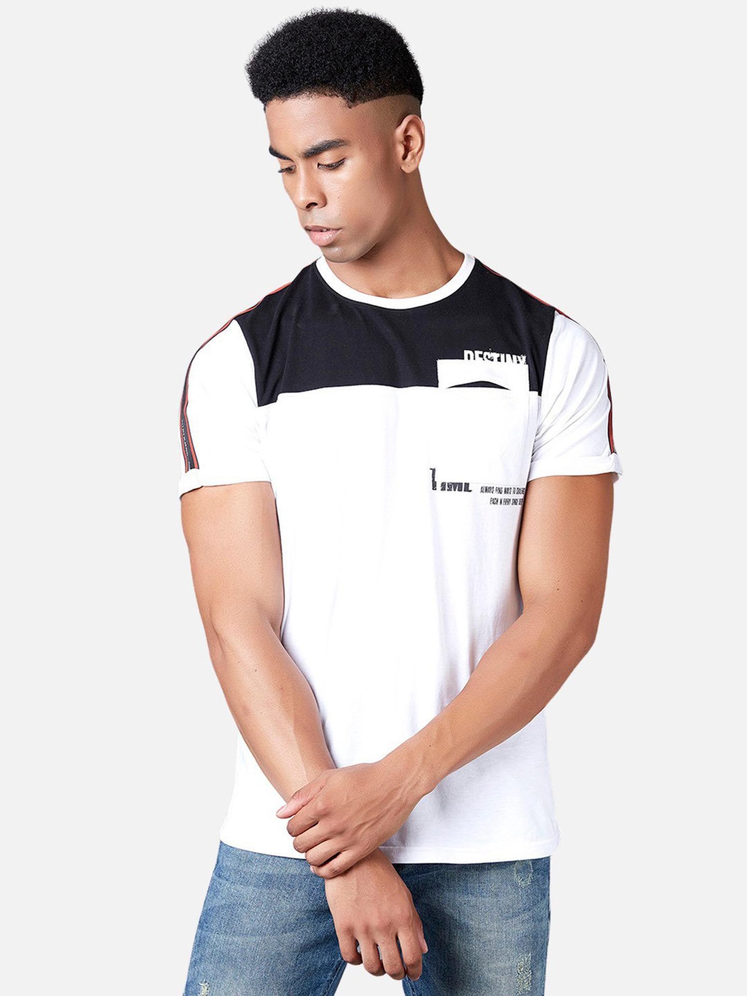 patch pocket panel style t-shirt