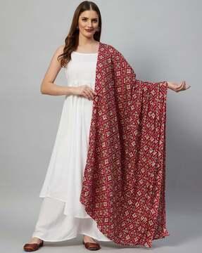 patola print silk dupatta