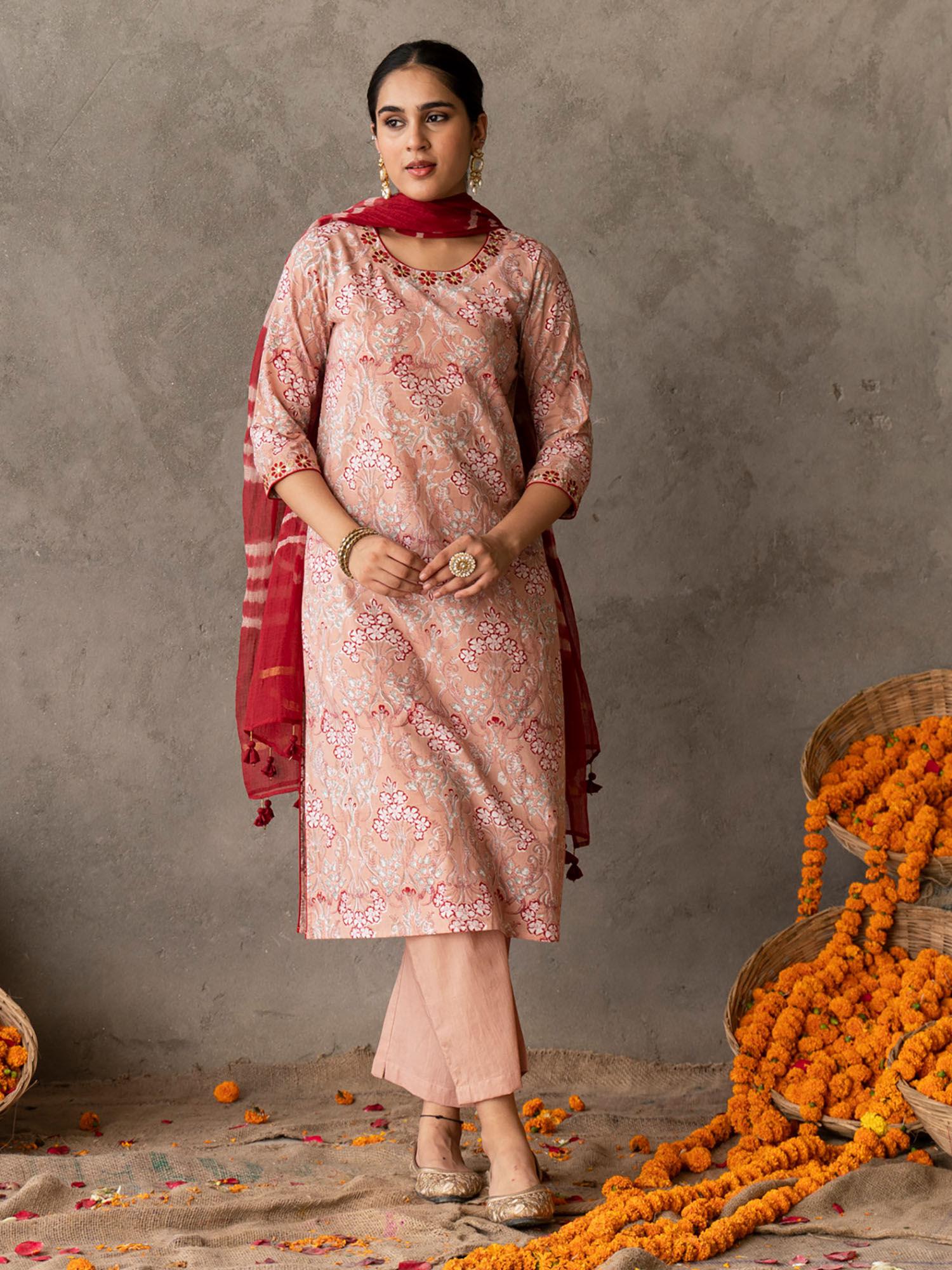 peach block printed round neck embroidery detailed suit with dupatta (set of 3)