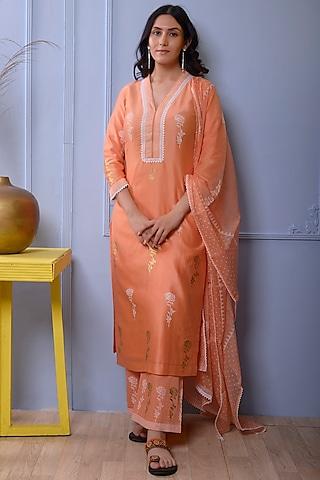 peach kurta set with print