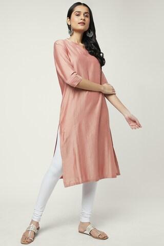 peach textured ethnic mandarin 3/4th sleeves calf-length women regular fit kurta