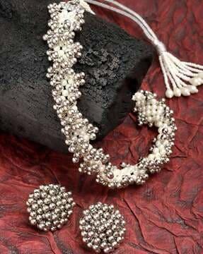 pearl embellished necklace & earrings set