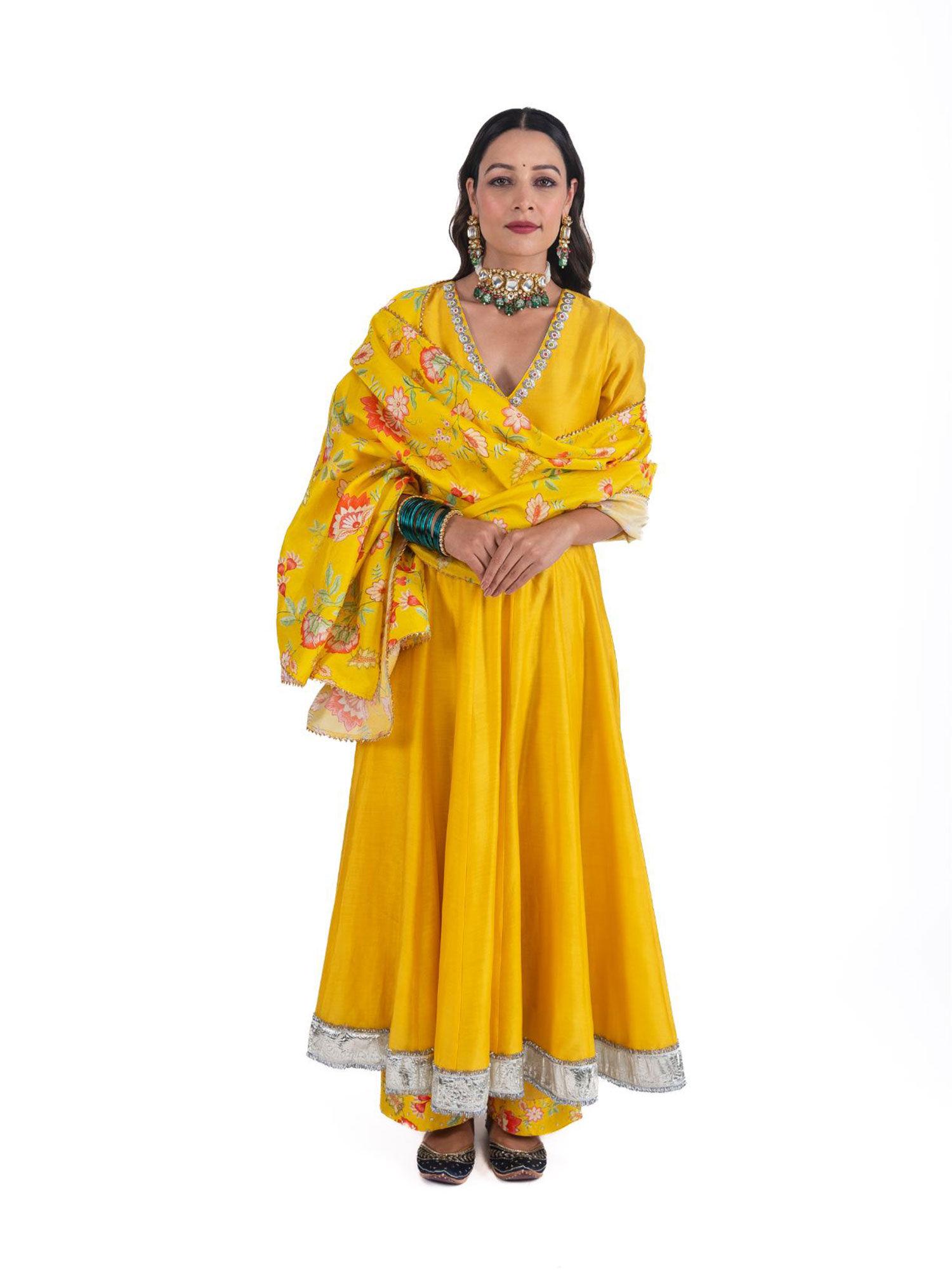 peela silk chanderi anarkali (set of 3)