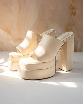 peep-toe chunky heeled sandals