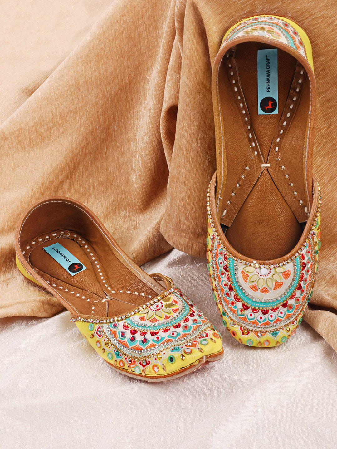 pehnawacraft mandala art embellished leather mojaris