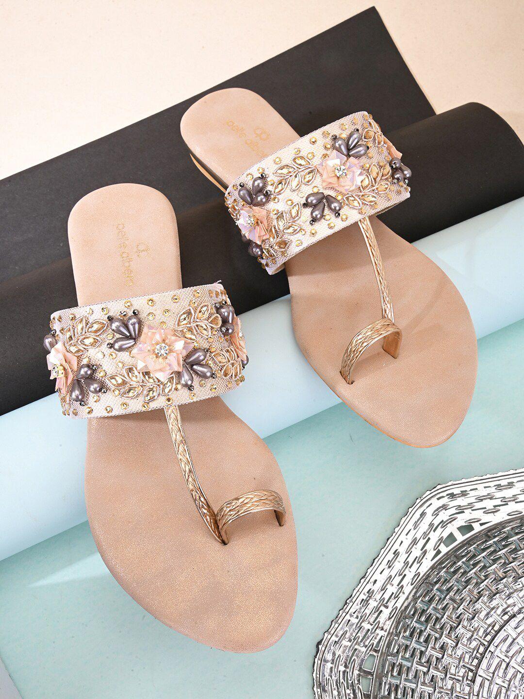 pelle albero embellished one toe flats