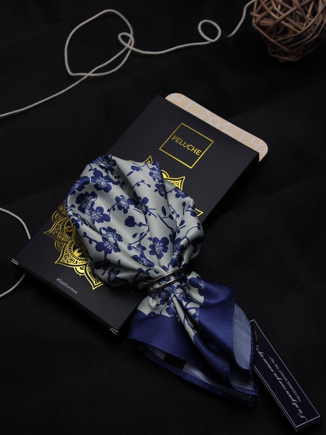 peluche men blue & white pocket square