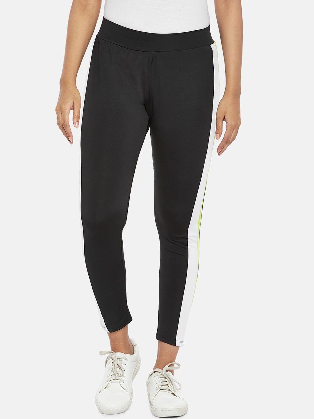 people women black striped cropped track pants