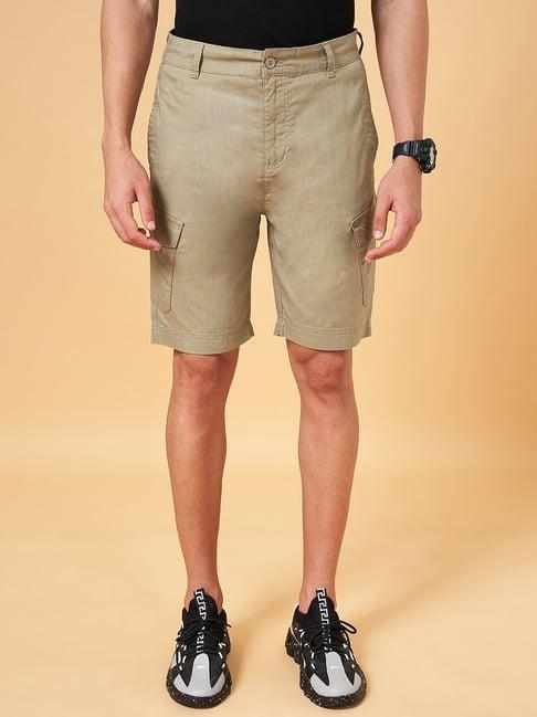 people by pantaloons khaki cotton regular fit cargo shorts