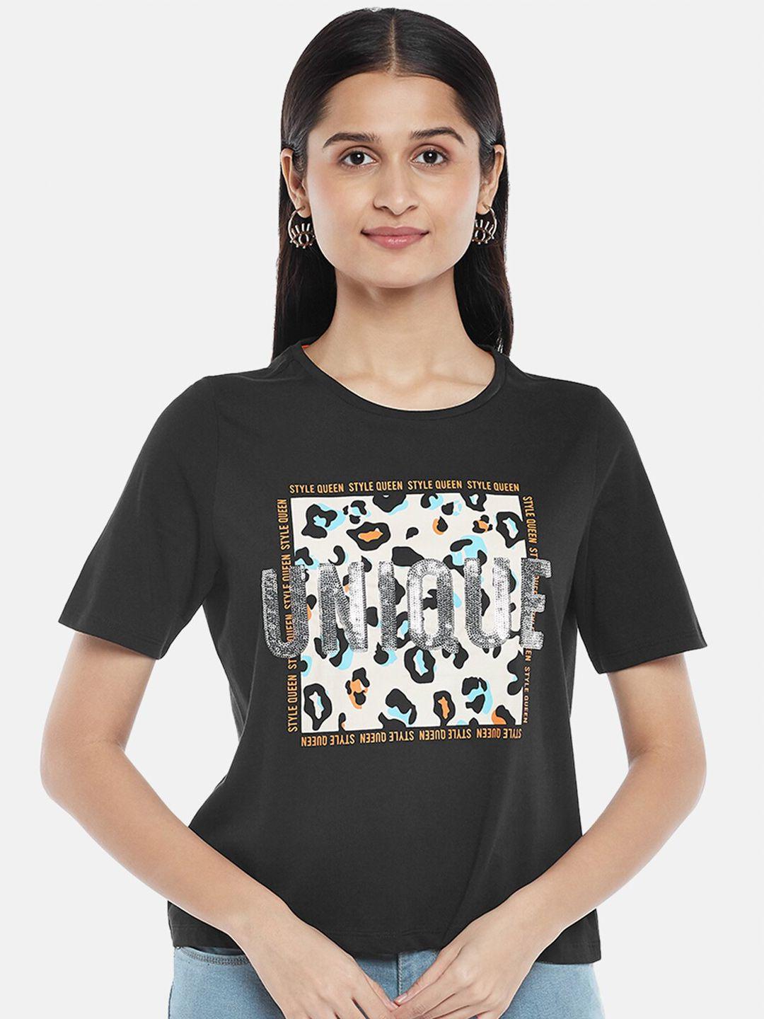 people women black & white printed pure cotton t-shirt