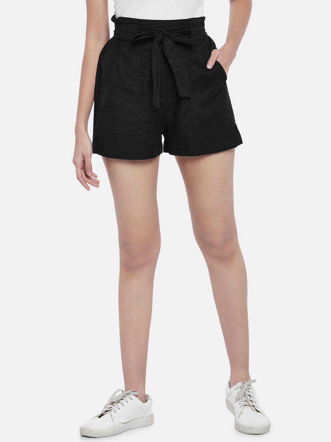 people women black high-rise shorts