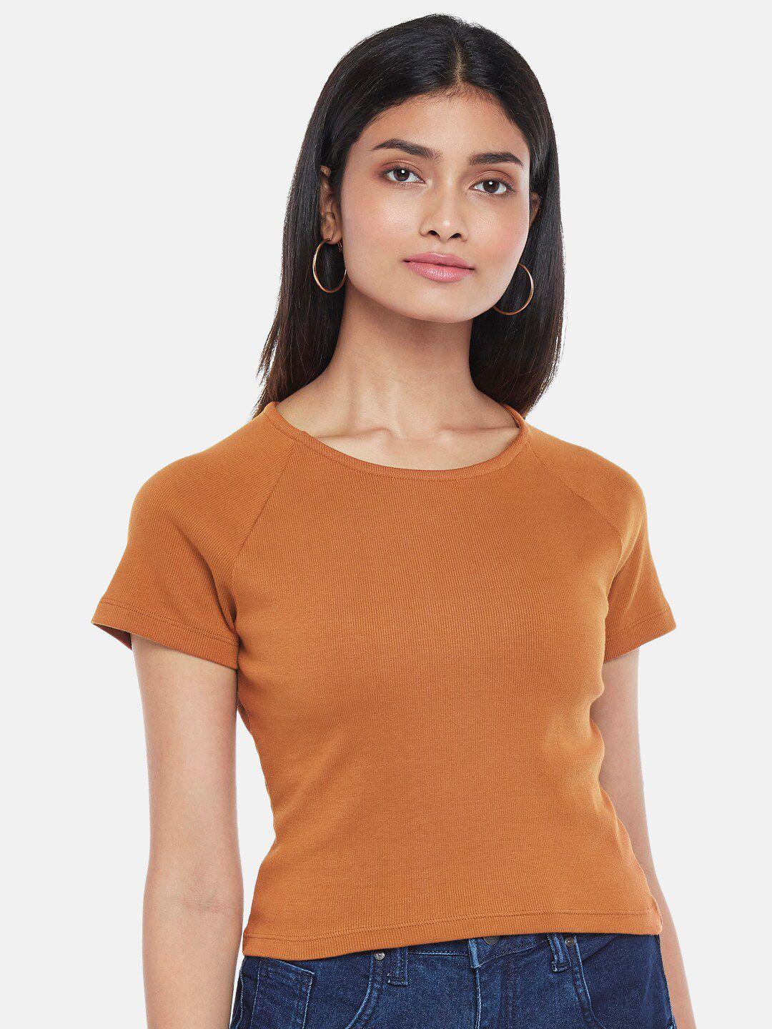 people women brown crop top