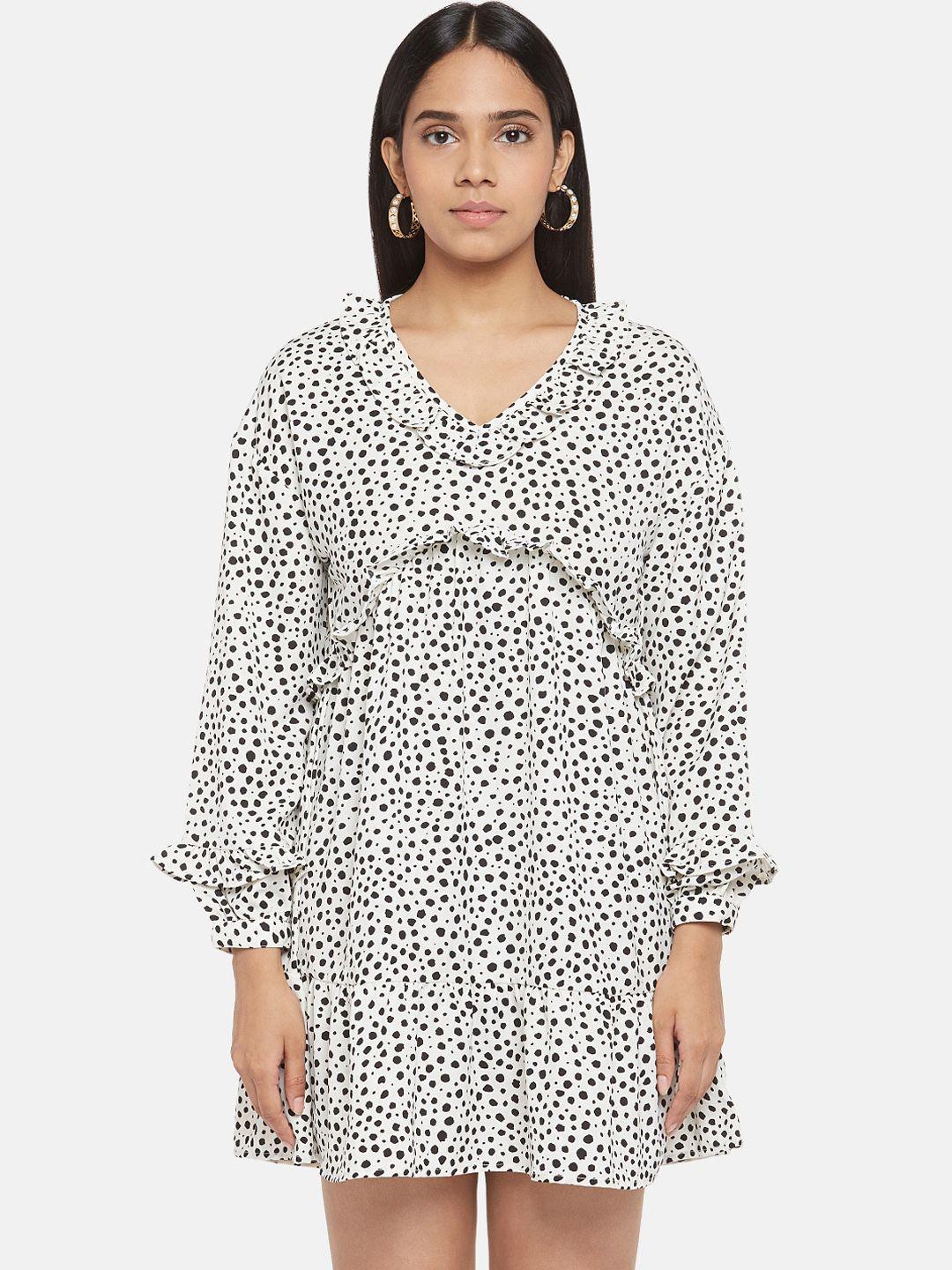 people women white & black printed a-line dress